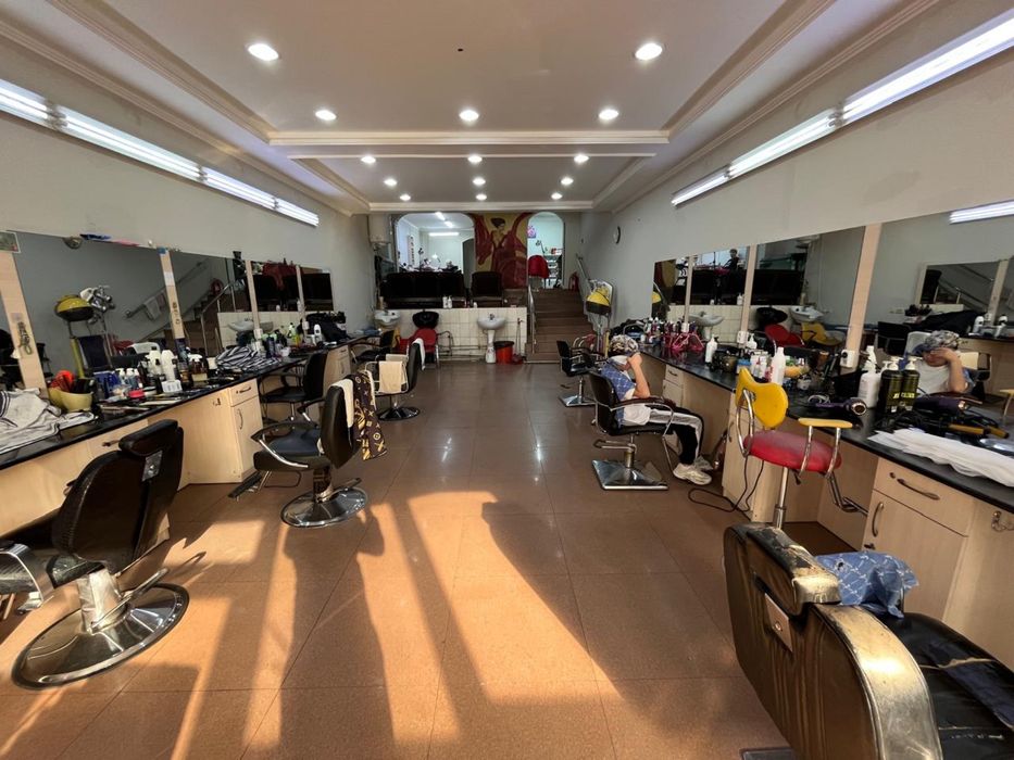 Сдается кабинет и место мастера в салоне красоты