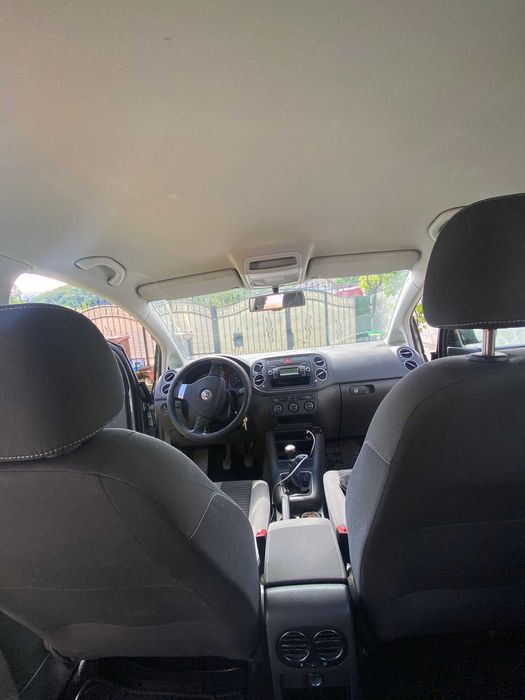 Vând Mașină Volkswagen