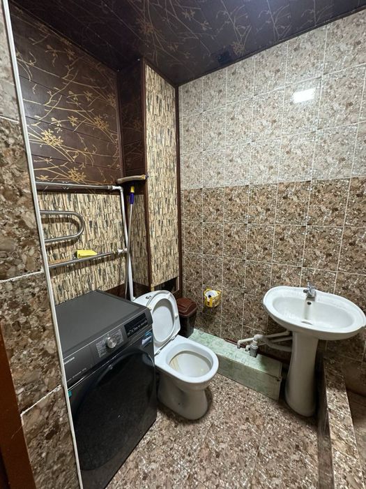 Ижарага берилади 1-2 хона килинган гарден хаусда  жойлашган