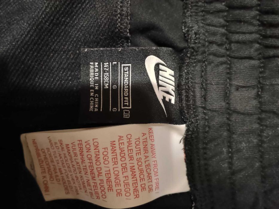 Pantaloni Nike+tricou sport 10-12 ani
