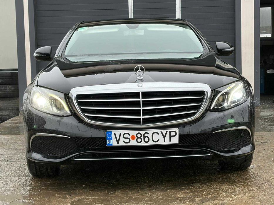 Mercedes E class panoramic