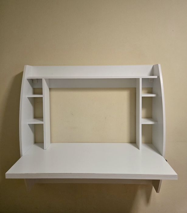 Birou suspendat smart home