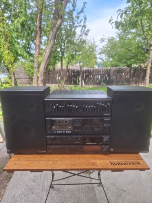 Sistem audio stereo Schneider
