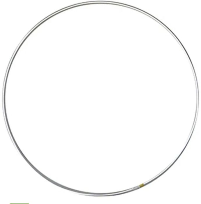 Продам гимнастические обручи  новые  6 штук