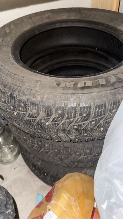 Продам зимние шины