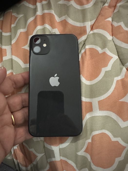 Iphone 11 64 Gb.