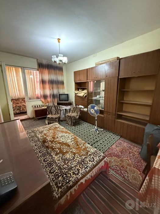 СРОЧНО !  Спутник 17.  1 комнатная квартира.  Продается очень срочно