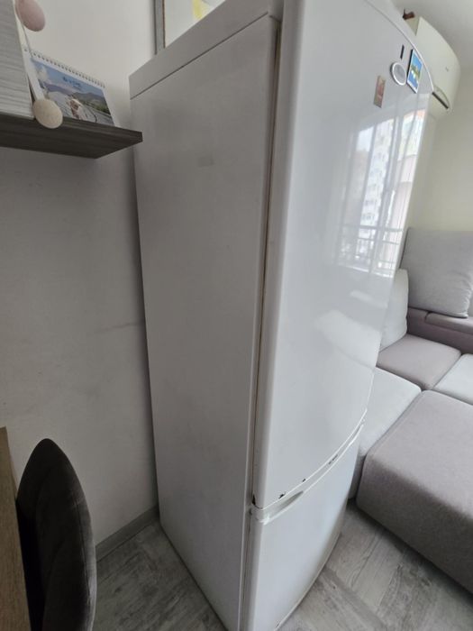 Хладилник  с фризер whirlpool