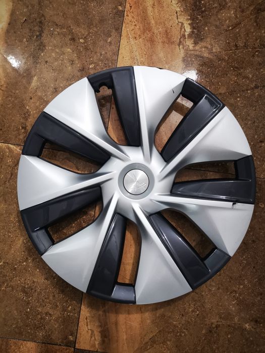 Capac roata Tesla