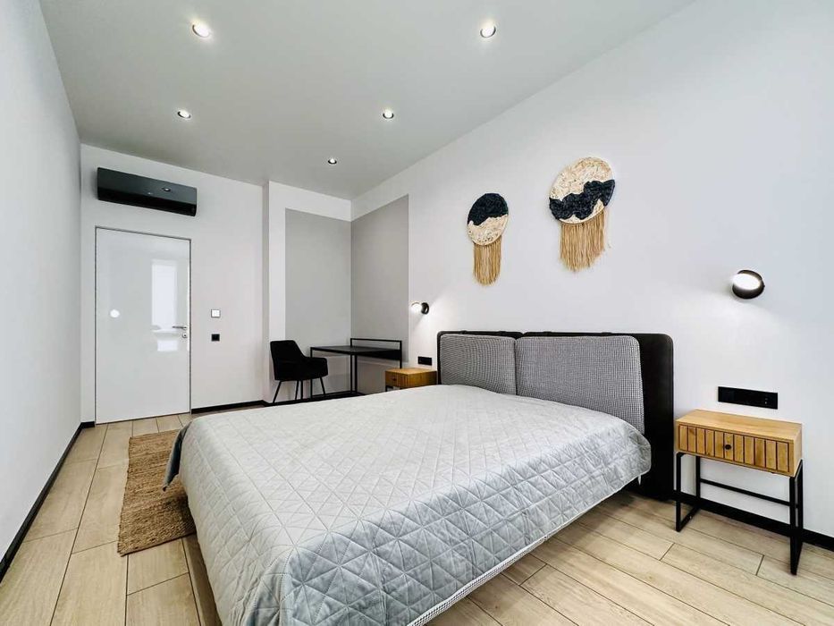 Дава се под наем Двустаен апартамент в София, Бояна - 70 кв.м за 714 € - Снимка #1