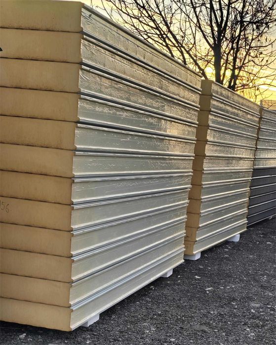 Panouri Sandwich Termoizolante | Case Structuri Metal Hale Containere