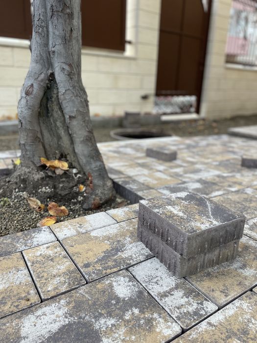 Montaj pavaj curți, parcări, alei – serios și durabil