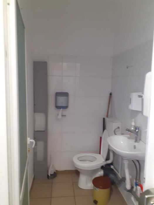 De inchiriat spatiu comercial in Piata Agroalimentara Fetesti - 30 mp