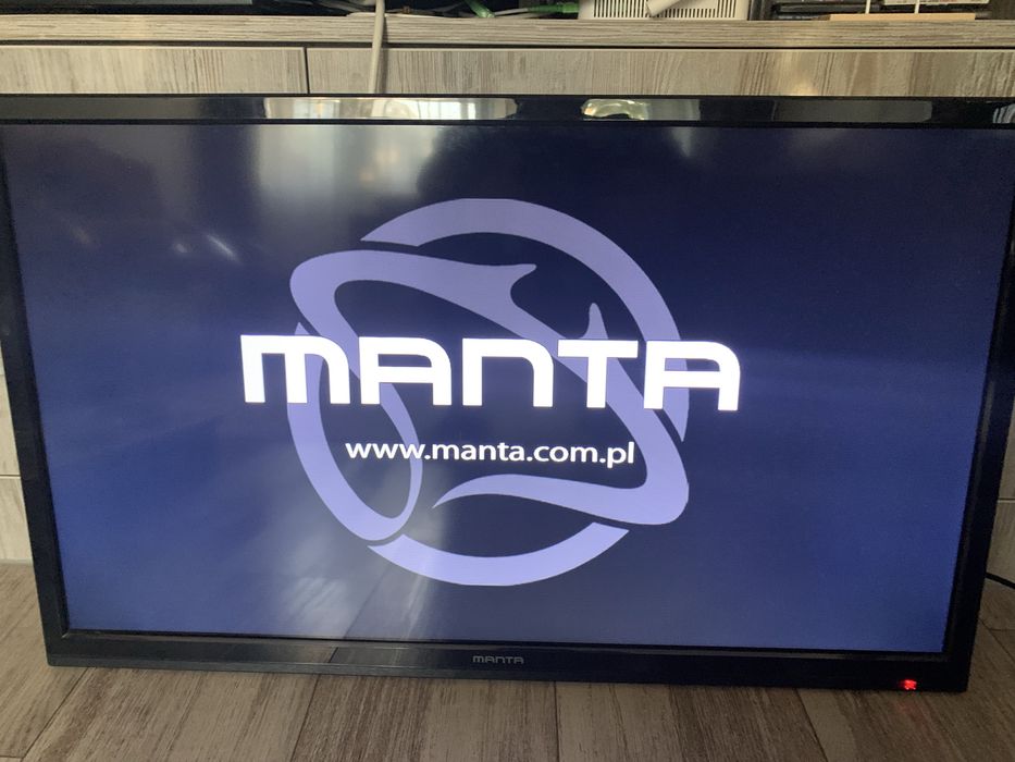 Televizor Manta 80 si Samsung Smart TV  127cm