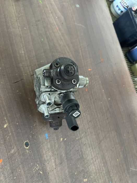 Pompa inalte injectie cu defect porsche audi a4 a5 a6 a7 a8 touareg 3.0tdi cdu cla crc