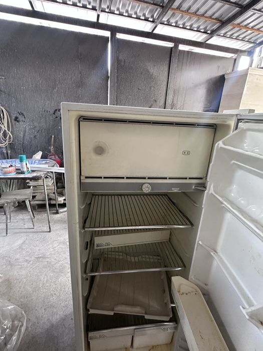 Продам холодильниг