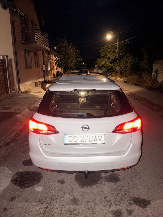 Vând Opel Astra 1.6 diesel 110cp
