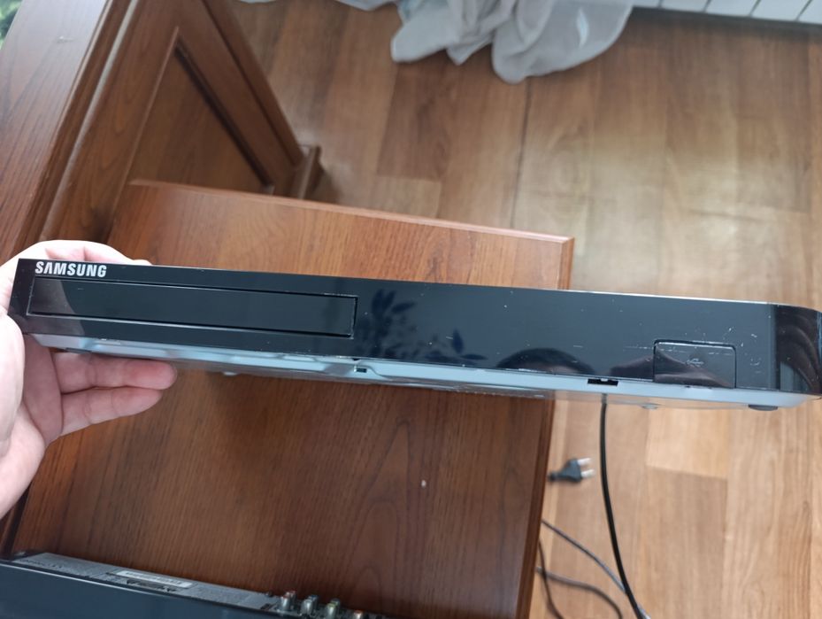 Продам блюрей Самсунг и lg