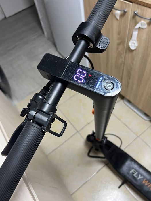 Продам электро самокат