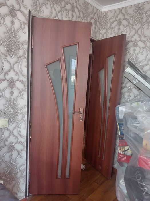 Двери деревянные