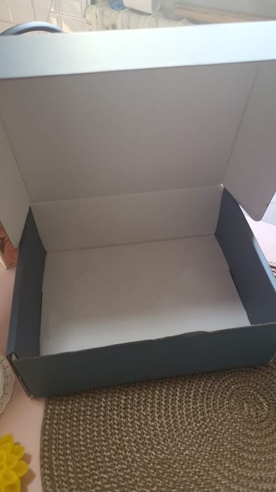 Подарочные коробки