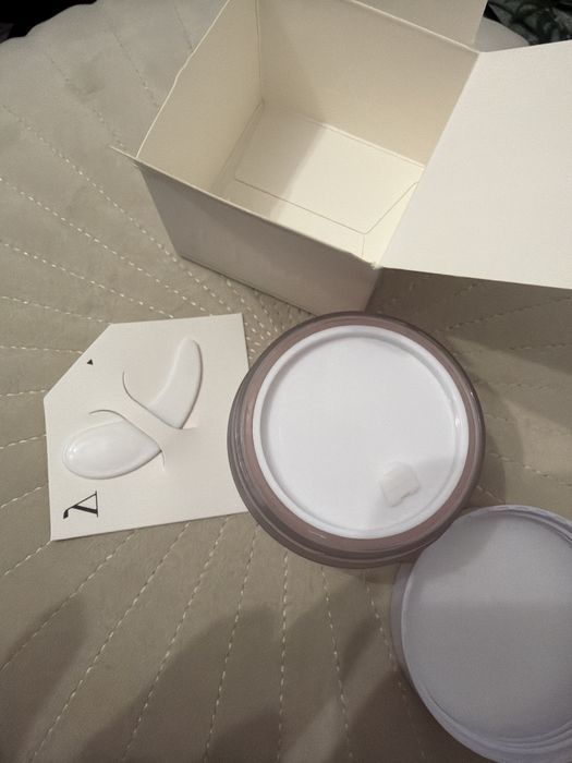 Yenges  крем за лице със сьомга