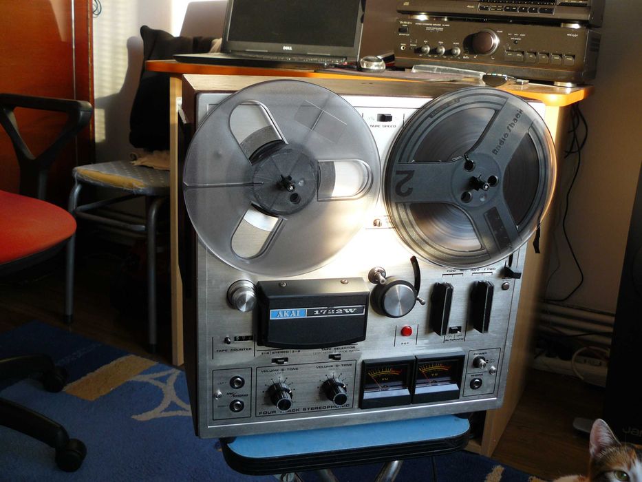 Magnetofon Akai  1722 W