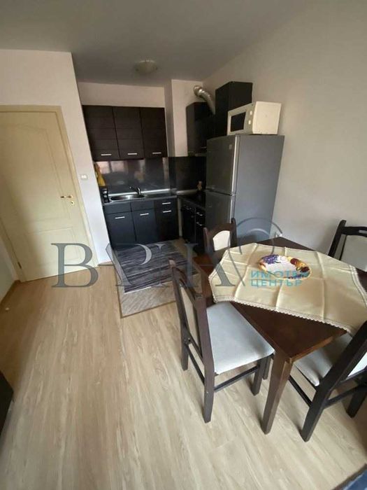 Дава се под наем Двустаен апартамент в Варна, Център - 65 кв.м за 436 € - Снимка #1