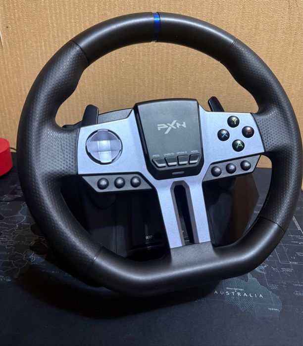 Игровой руль в идеальном состоянии