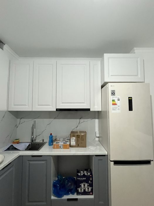 Кухни гарнитур продается новый