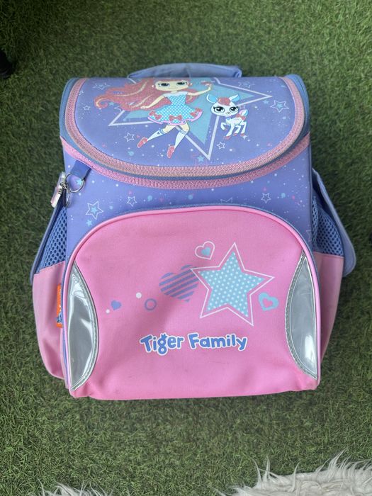 Ghiozdan Tiger Family fete