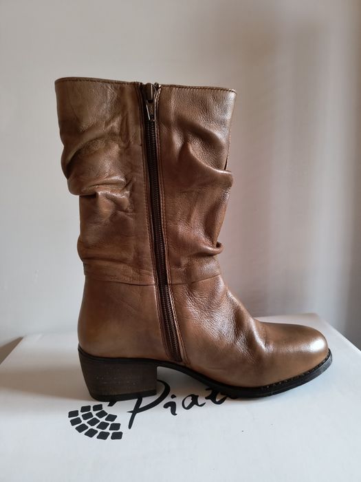 Дамски боти, кожа