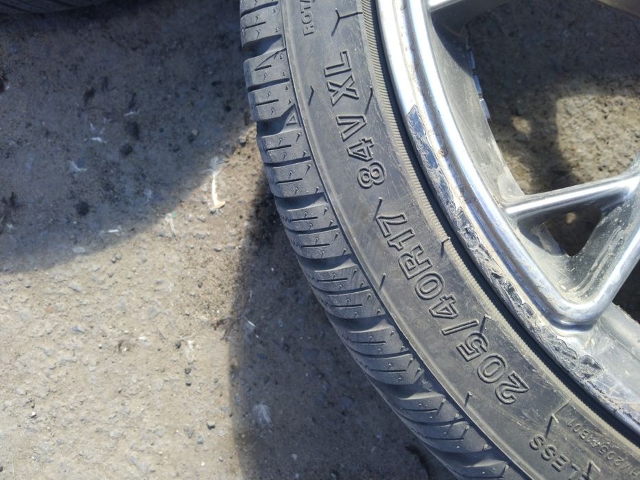 Продам титаны с резиной