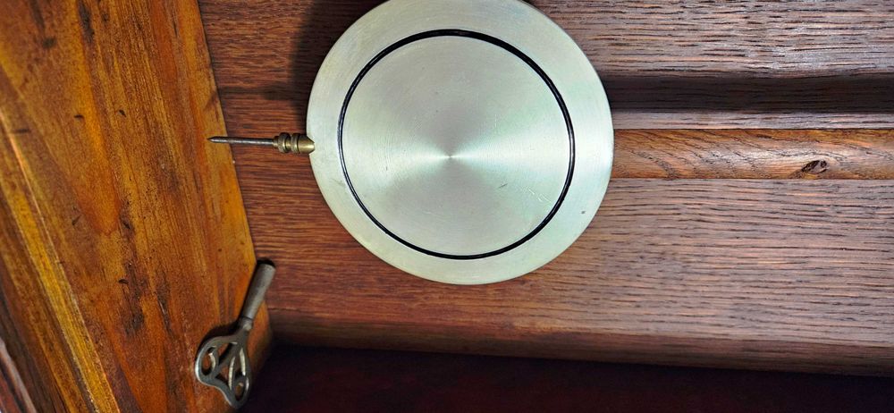 Ceas de perete cu pendula anii 40