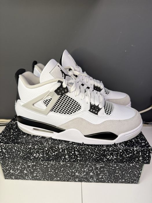 Nike jordan 4 military black