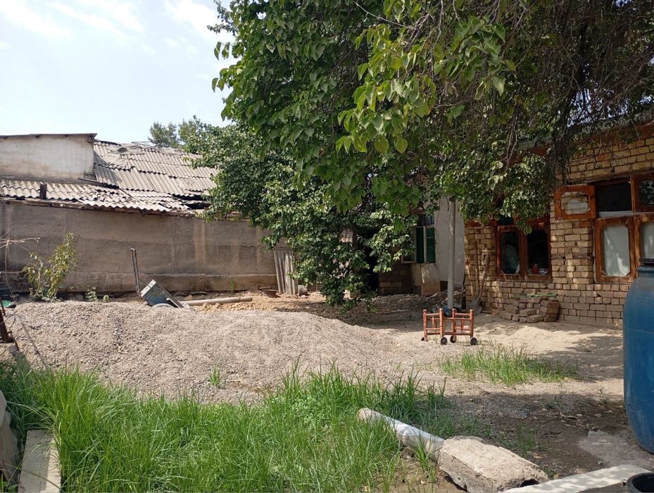 Участка 6 сўтих Сотилади  Сергели да