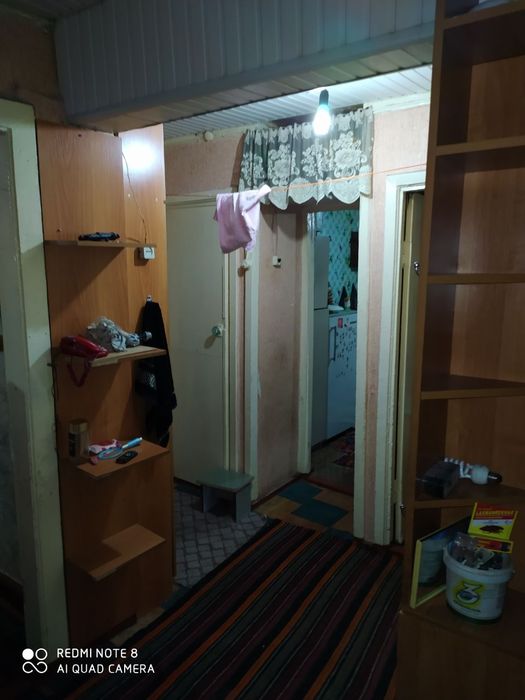 Продам в спутник2 3ком 1этаж 2этажки с огородом двух подезка деревяшка