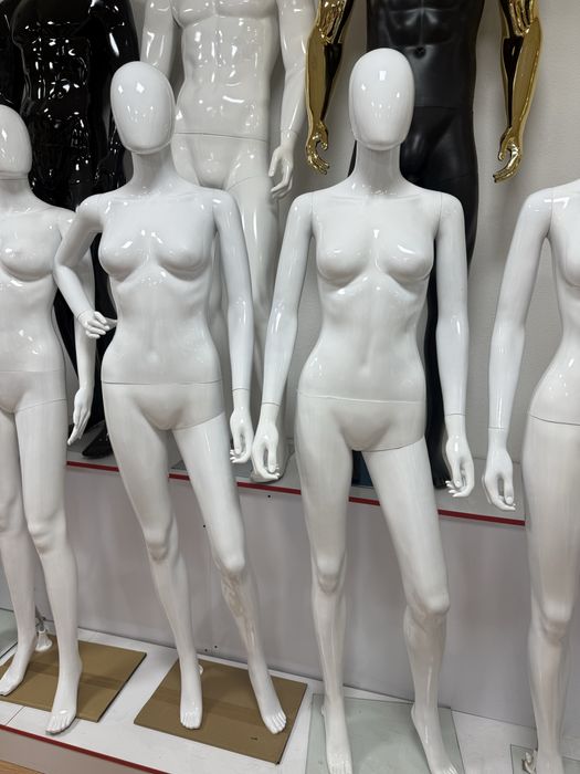 Maneken  original sifat