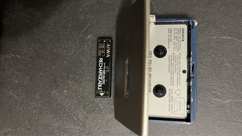 AIWA walkman , vezi descriere