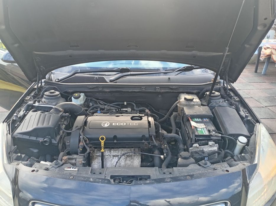 Продавам Опел Инсигния на части.