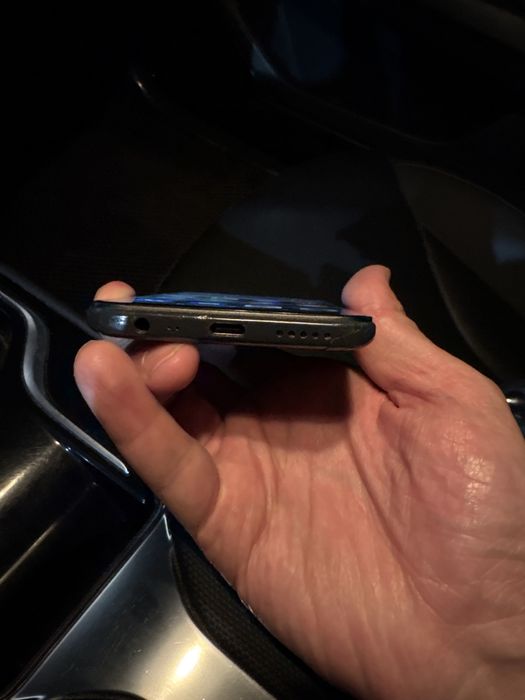 Продаю рэдми телефон