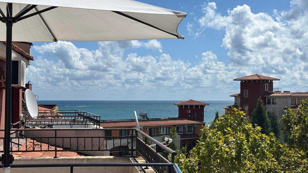 Двустаен апартамент с красива гледка към морето в Марина Кейп, Ахелой