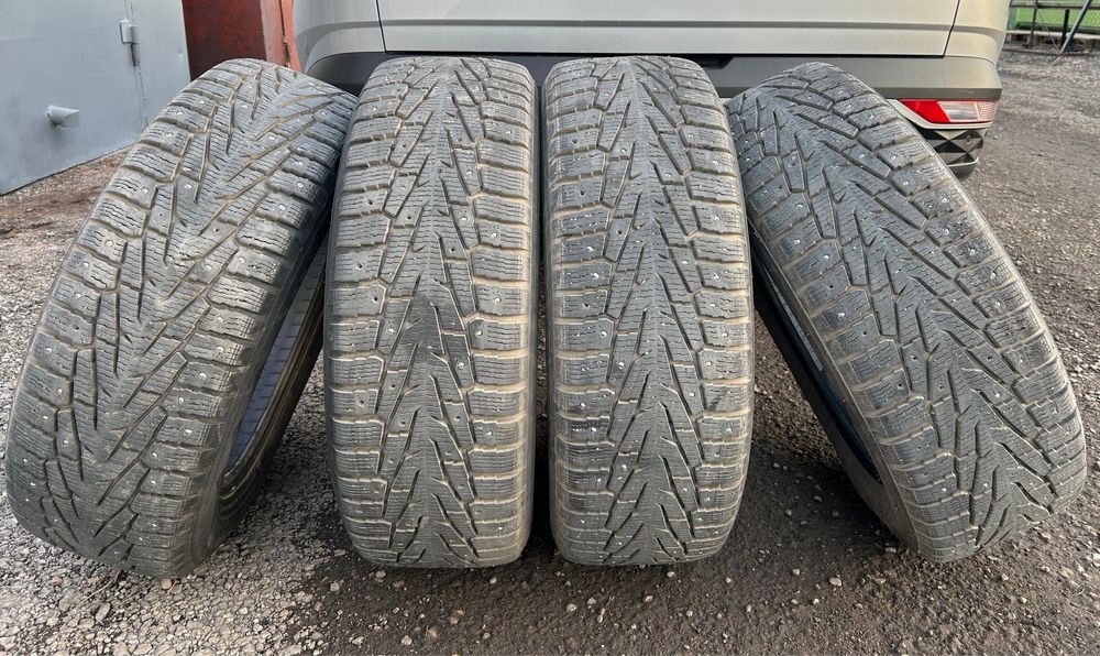 Зимние шины Ikon 235/60/18