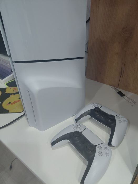 Пс 5 слим 1 TB  с дисководом