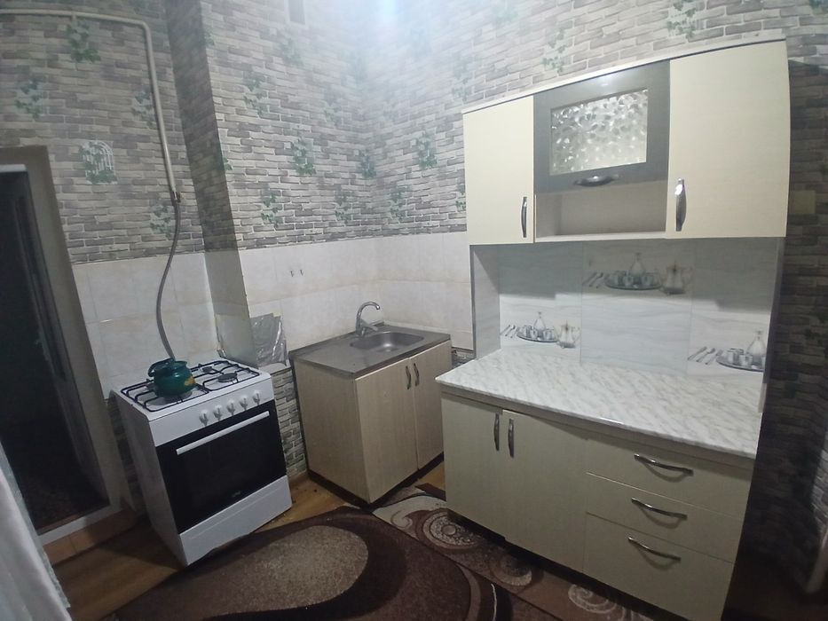 Oilaga, qizlarga  kvartira sergili 6a da