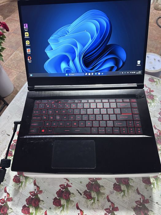 игровой ноутбук MSI