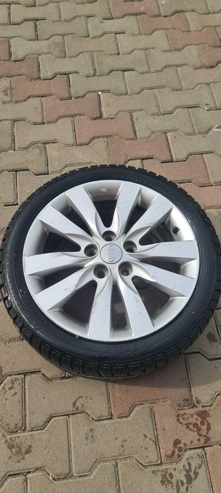 Диски литые  с шинами на Kia Cerato
