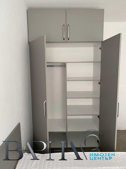 Дава се под наем Двустаен апартамент в Варна, Център - 50 кв.м за 328.95 € - Снимка #13