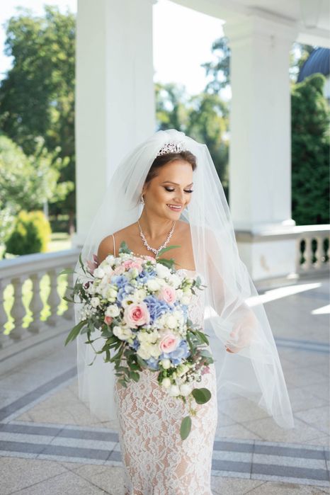 Vand rochie mireasa si costum mire, plus accesorii