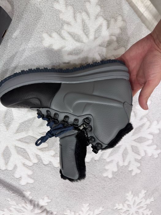 Зимние кроссовки